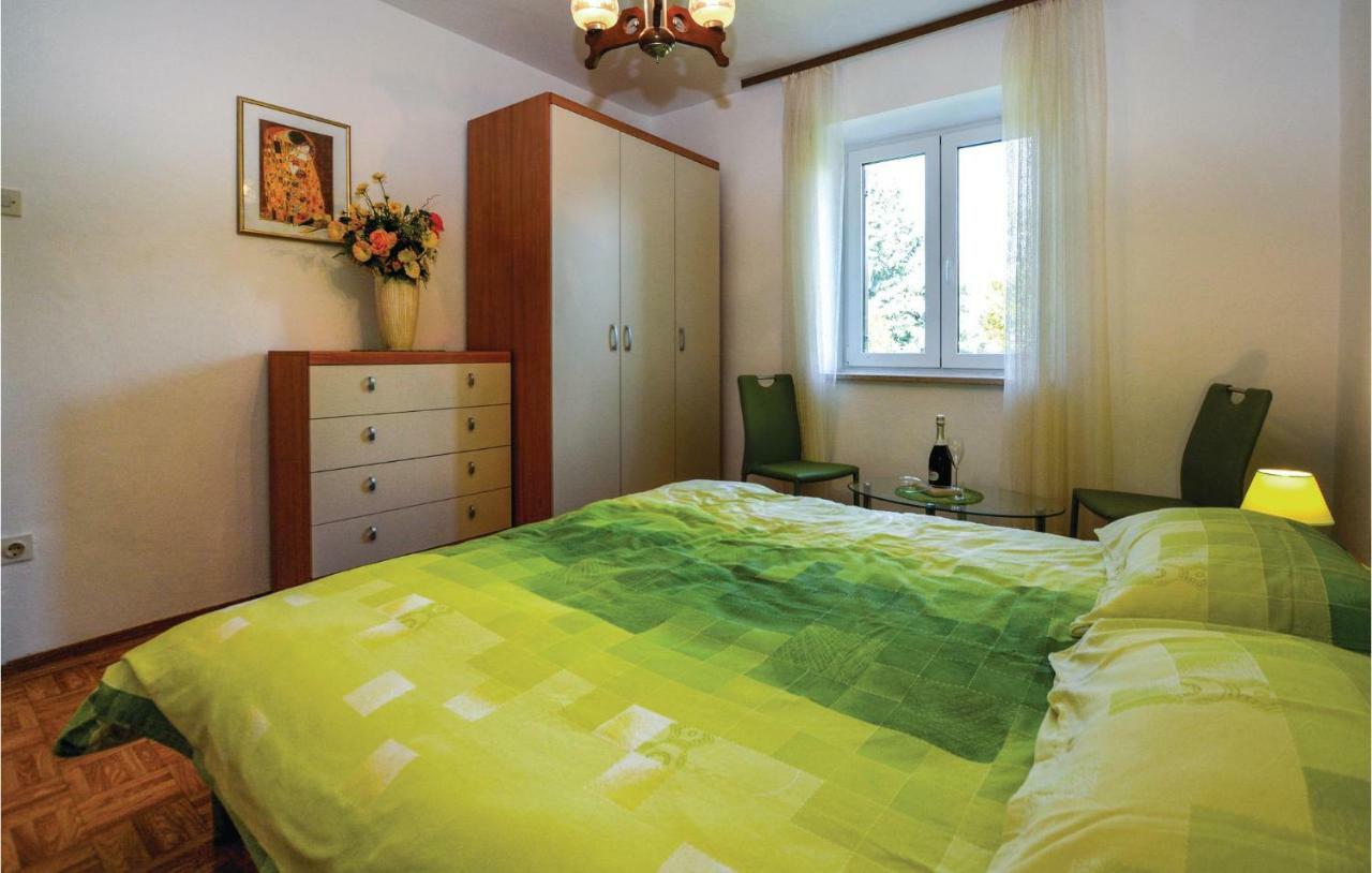 2 Bedroom Awesome Apartment In Порторож Экстерьер фото