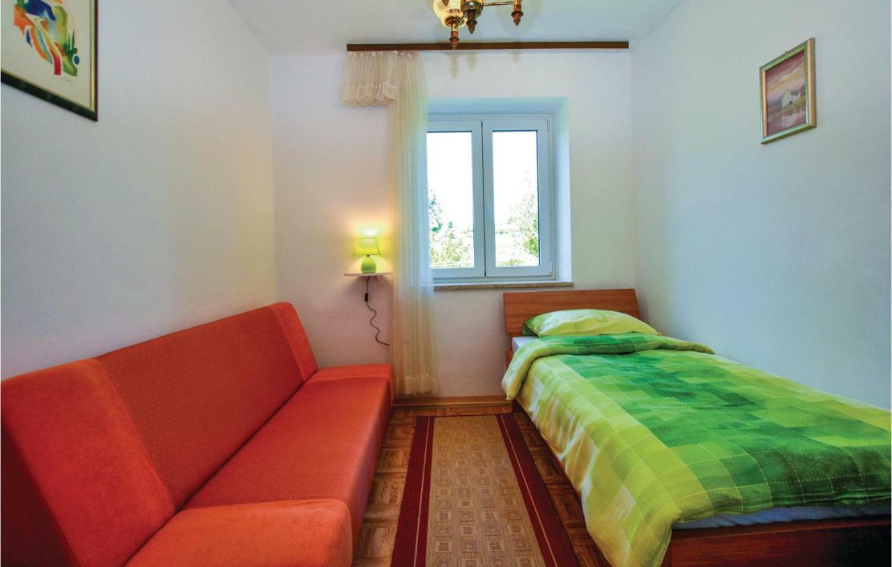 2 Bedroom Awesome Apartment In Порторож Экстерьер фото